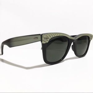 Vintage B&L Ray Ban Wayfarer Moonstone Street Neat